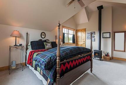 Sherman Cottage - Camp Sherman, Oregon