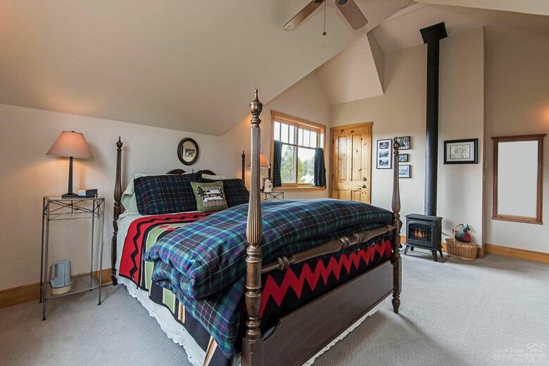 Sherman Cottage - Camp Sherman, Oregon