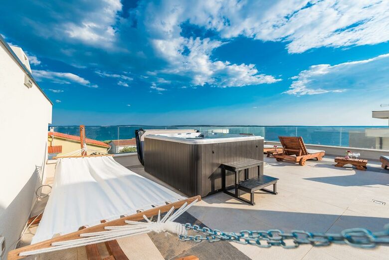 Luxury Penthouse - Mandre, Croatia