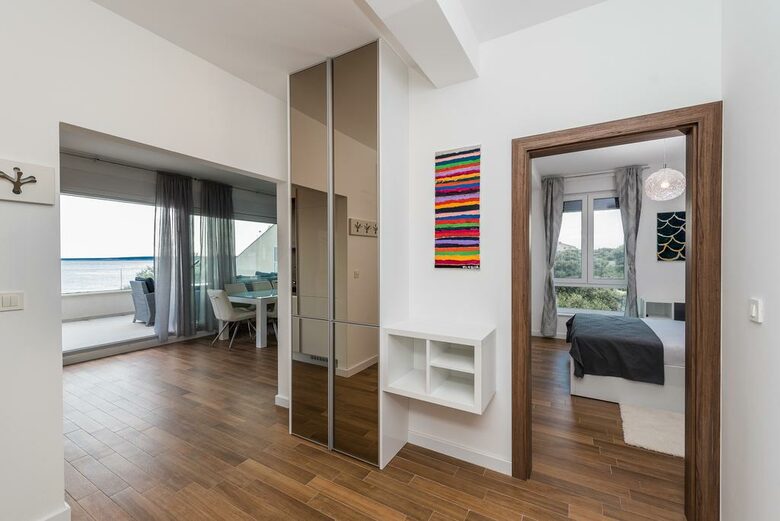 Luxury Penthouse - Mandre, Croatia