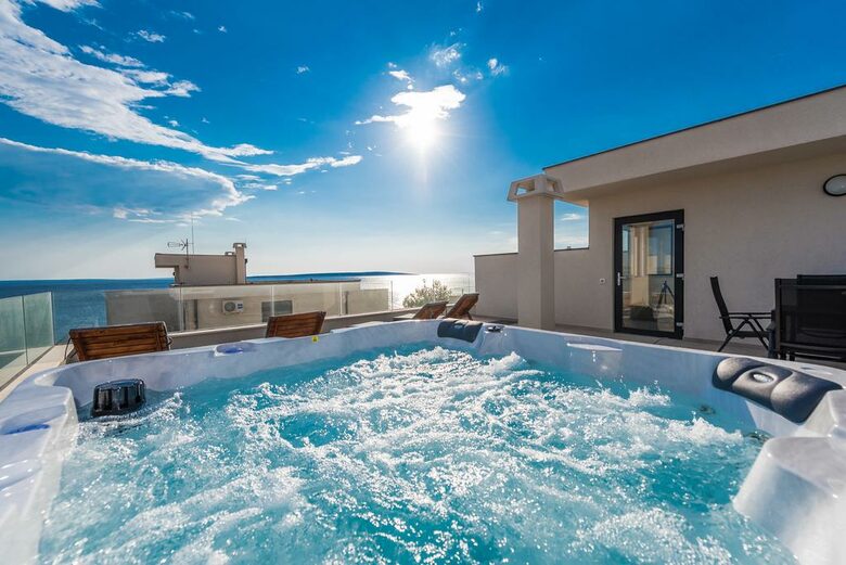 Luxury Penthouse - Mandre, Croatia