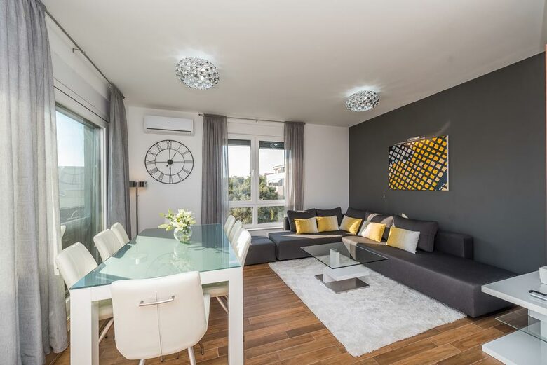 Luxury Penthouse - Mandre, Croatia