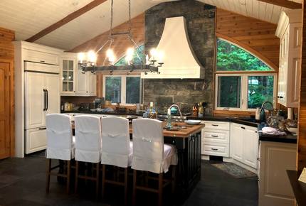 Sunset Luxury Cottage - Minden, Canada