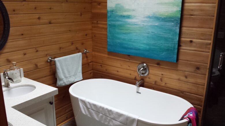 Sunset Luxury Cottage - Minden, Canada