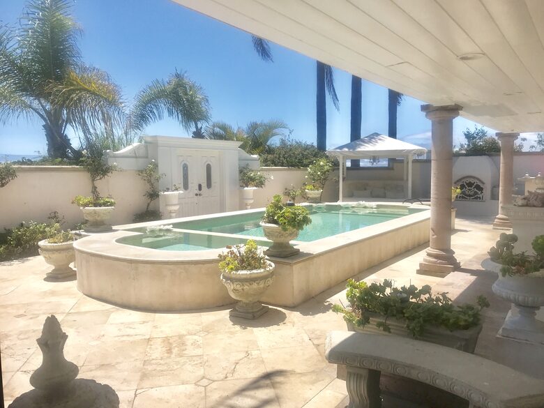 Villa Blanca - Laguna Beach, California