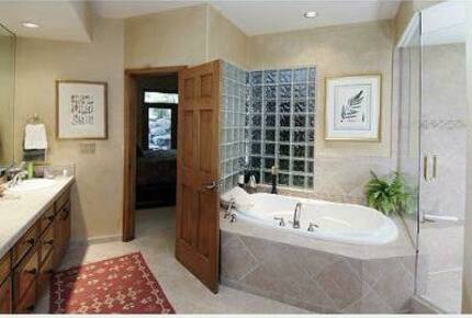 Arrowhead Village Escape - Edwards, Colorado