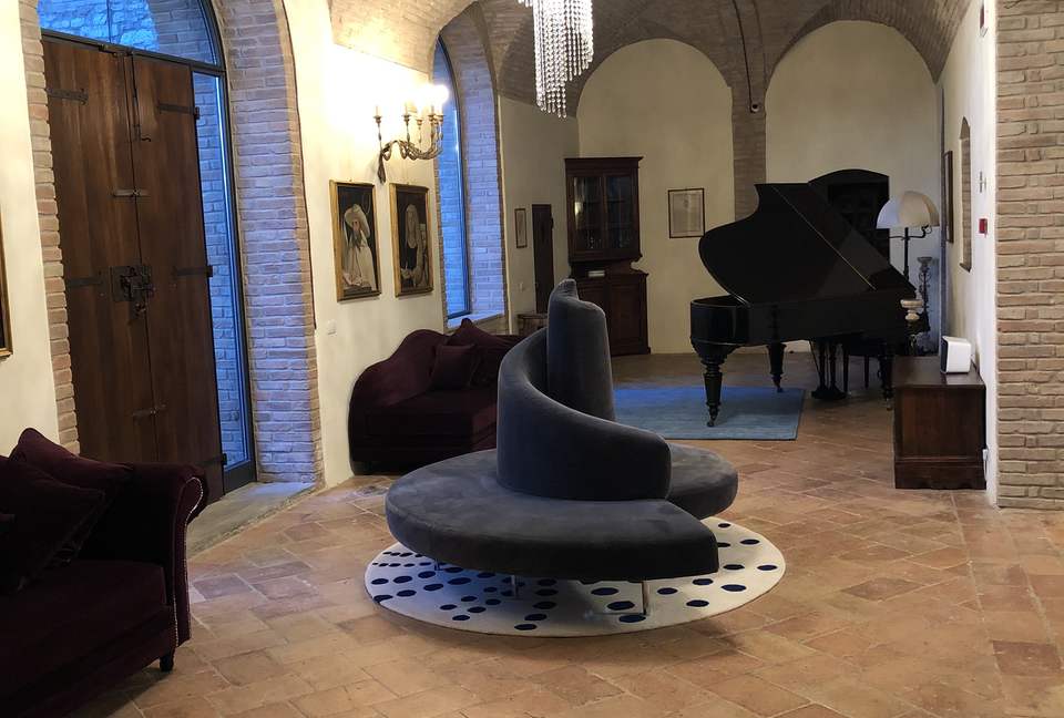 Palazzo Grande (R) - Corciano (Umbria), Italy