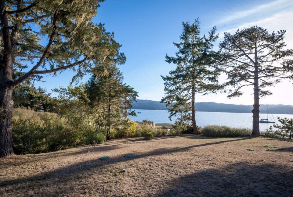 Oyster Cove Cottage - Tomales Bay, California