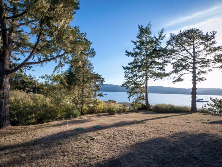Oyster Cove Cottage - Tomales Bay, California