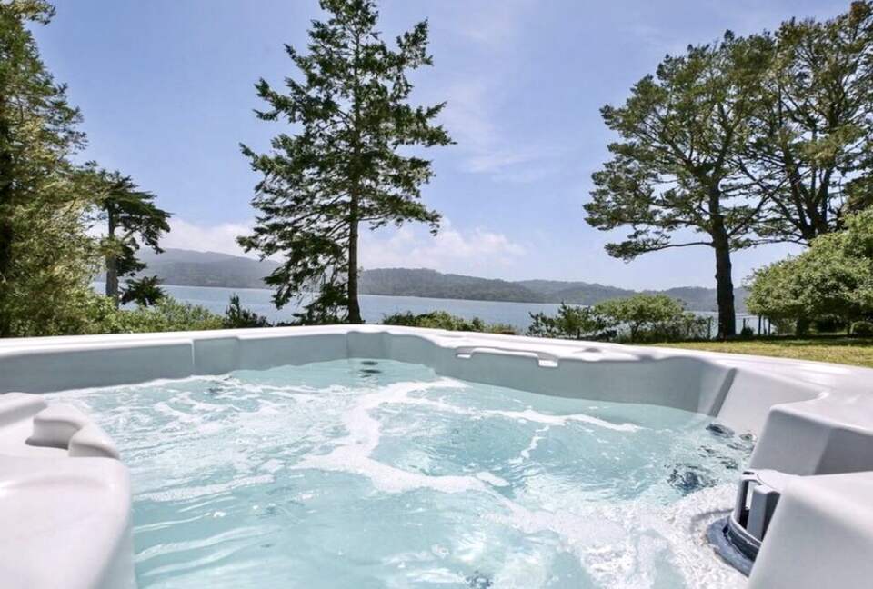 Oyster Cove Cottage - Tomales Bay, California