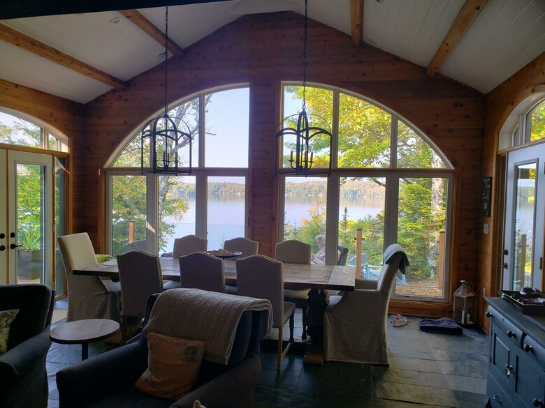 Sunset Luxury Cottage - Minden, Canada