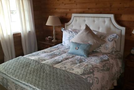 Sunset Luxury Cottage - Minden, Canada