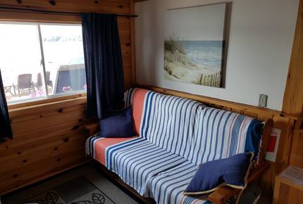 Sunset Luxury Cottage - Minden, Canada