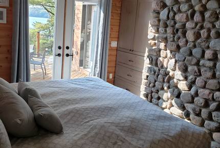 Sunset Luxury Cottage - Minden, Canada