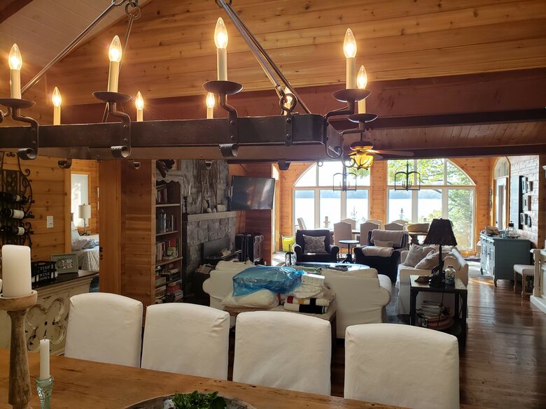 Sunset Luxury Cottage - Minden, Canada