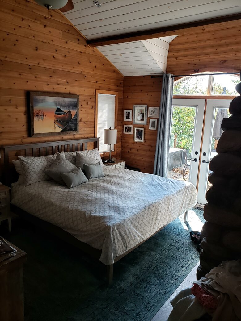 Sunset Luxury Cottage - Minden, Canada
