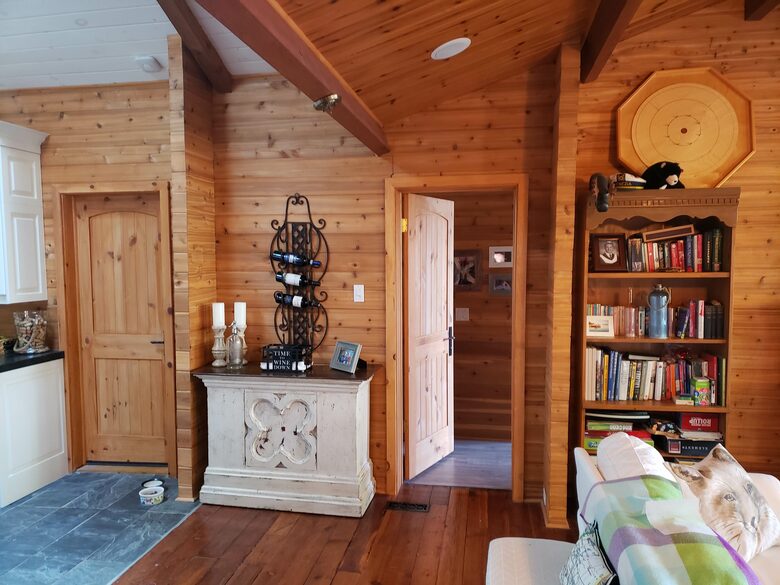 Sunset Luxury Cottage - Minden, Canada