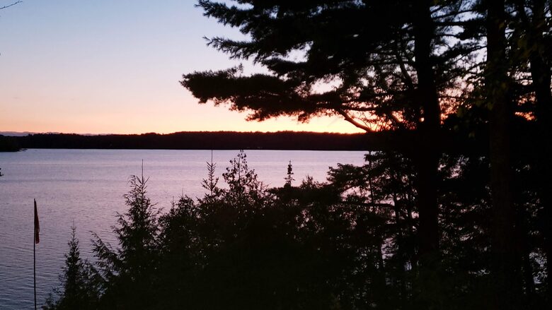 Sunset Luxury Cottage - Minden, Canada