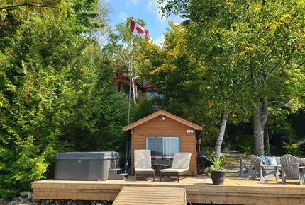 Sunset Luxury Cottage - Minden, Canada