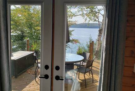 Sunset Luxury Cottage - Minden, Canada