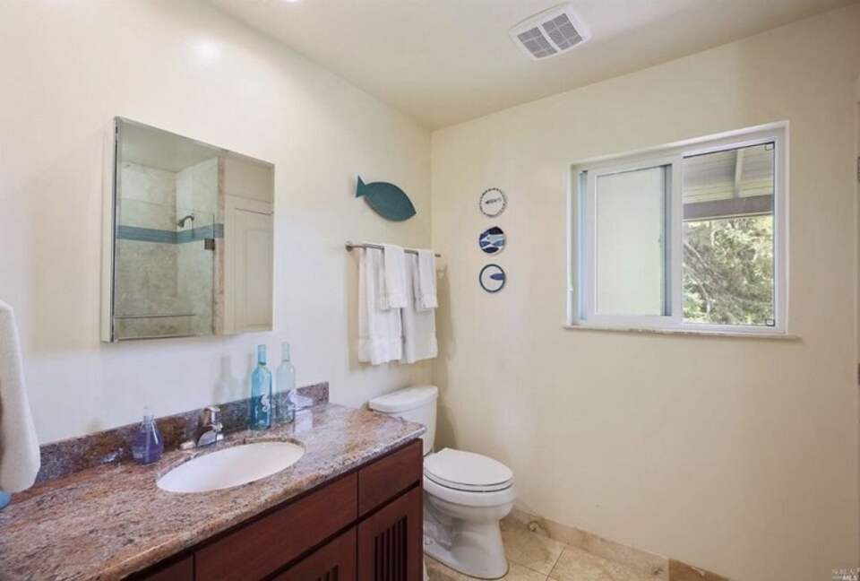 Oyster Cove Cottage - Tomales Bay, California