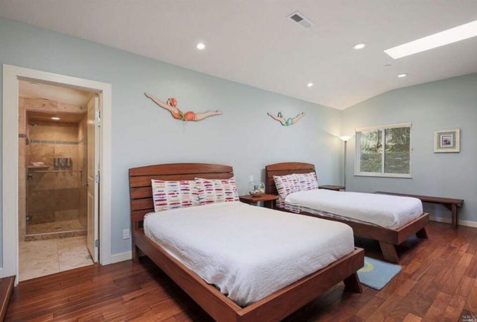 Oyster Cove Cottage - Tomales Bay, California