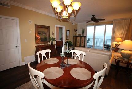 Panama City Beach Oceanfront Upper Floor Condo - Panama City Beach, Florida
