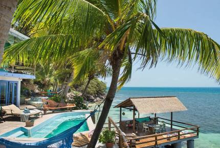 Secluded Island Beachfront House - Providencia, Colombia