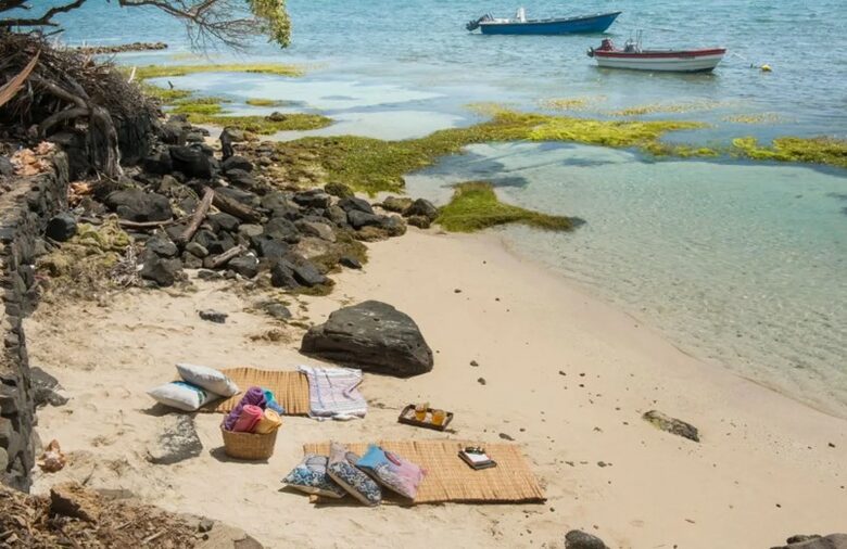 Secluded Island Beachfront House - Providencia, Colombia