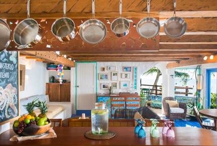 Secluded Island Beachfront House - Providencia, Colombia