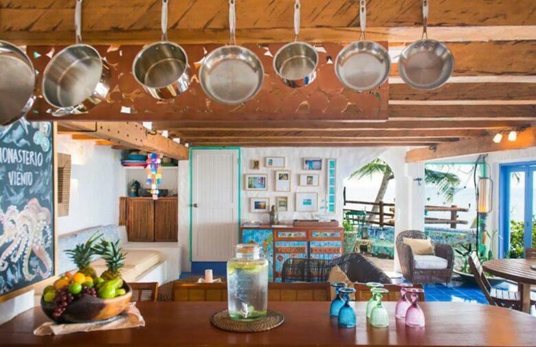 Secluded Island Beachfront House - Providencia, Colombia