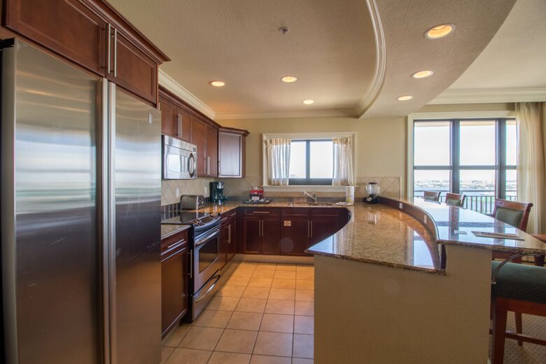 Emerald Grande at HarborWalk Village - 4 Bedroom Corner - Destin, Florida