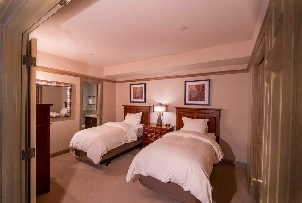 Park Plaza Beaver Creek - 3 Bedroom - Beaver Creek, Colorado