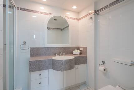 Fabulous Main Beach Apartment - Main Beach, Gold Coast, Australia