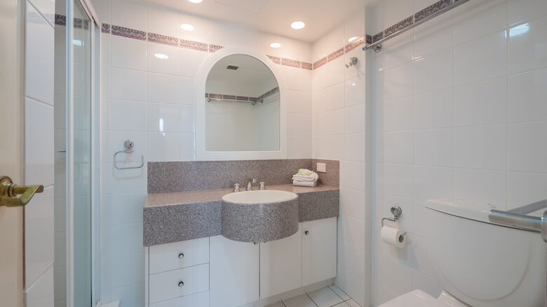 Fabulous Main Beach Apartment - Main Beach, Gold Coast, Australia