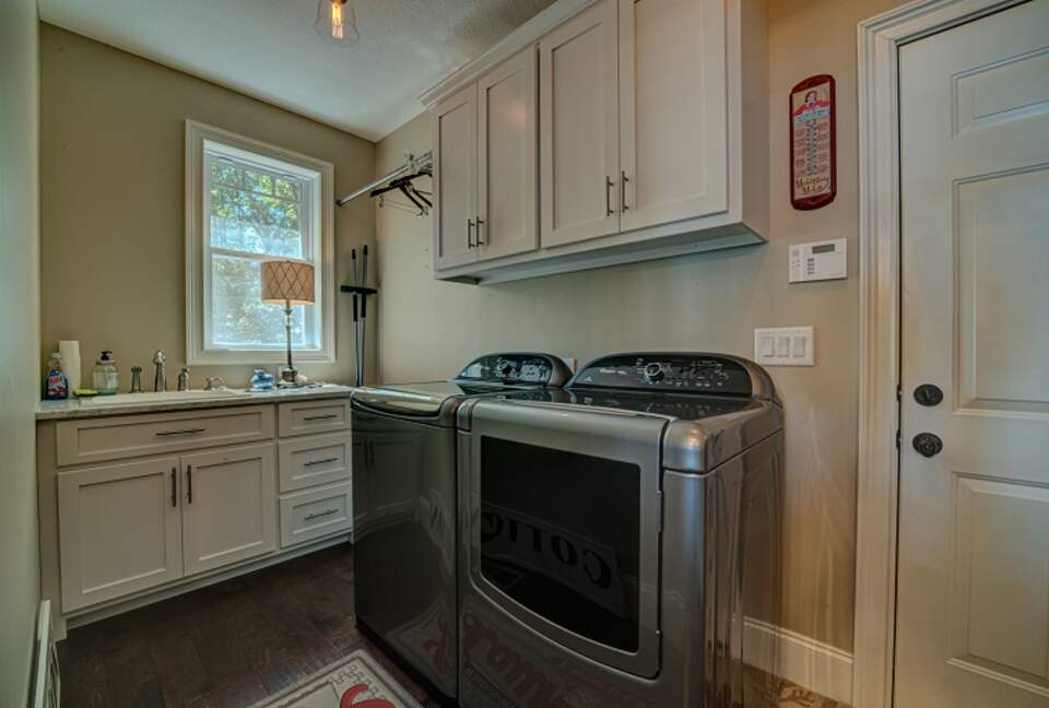 Lakeside Landing - Blairesville, Georgia