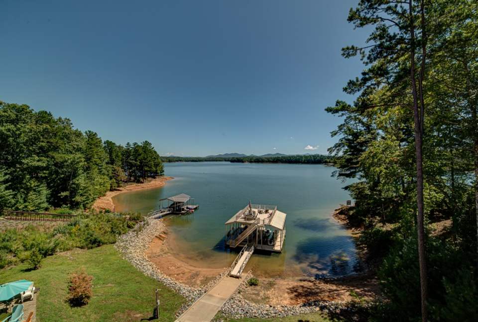 Lakeside Landing - Blairesville, Georgia