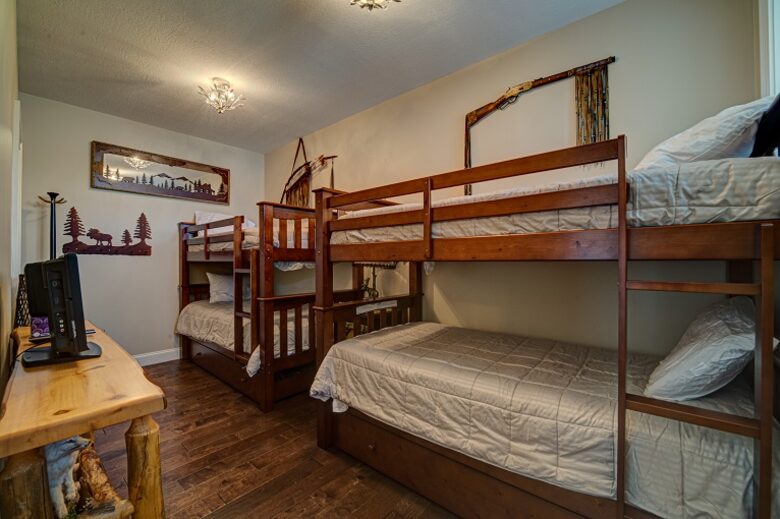 Lakeside Landing - Blairesville, Georgia