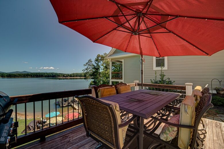 Lakeside Landing - Blairesville, Georgia