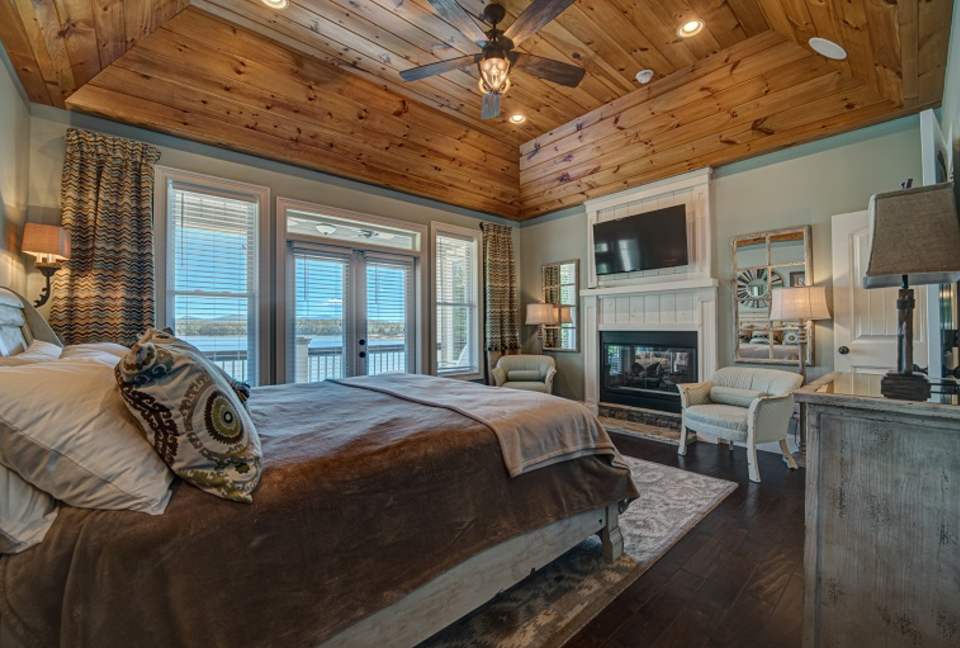 Lakeside Landing - Blairesville, Georgia