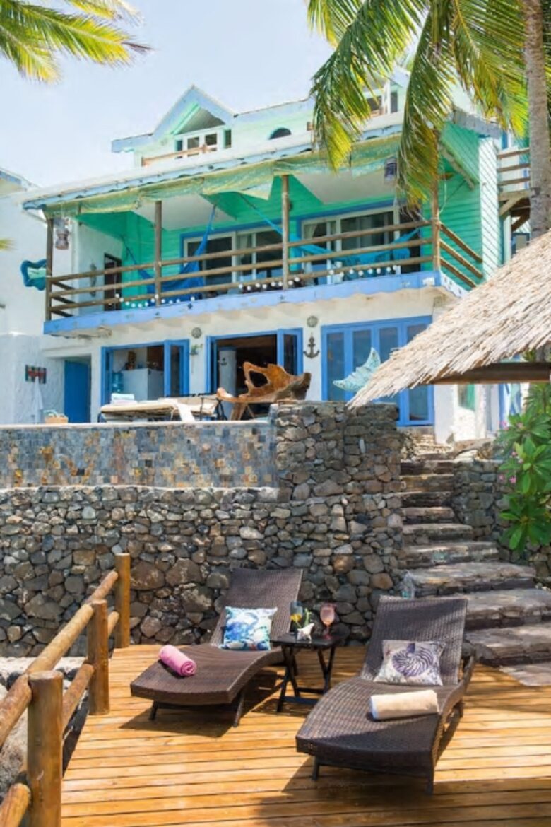 Secluded Island Beachfront House - Providencia, Colombia