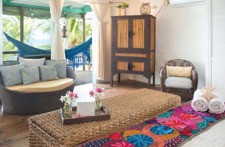 Secluded Island Beachfront House - Providencia, Colombia