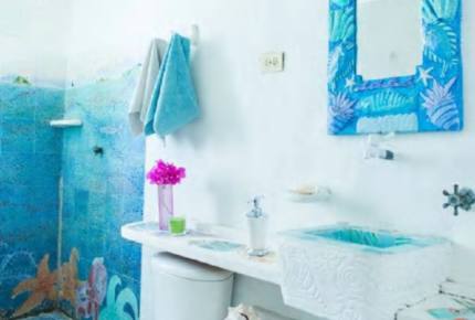 Secluded Island Beachfront House - Providencia, Colombia