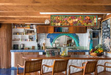 Secluded Island Beachfront House - Providencia, Colombia