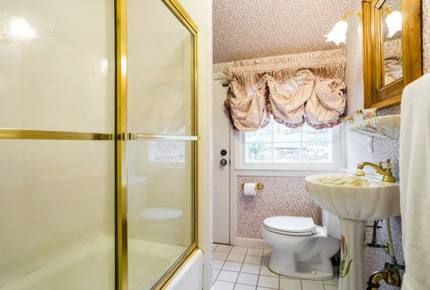 Bedford Country Home - Bedford Corner, New York