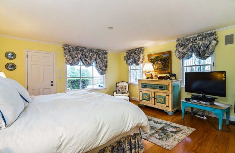 Bedford Country Home - Bedford Corner, New York