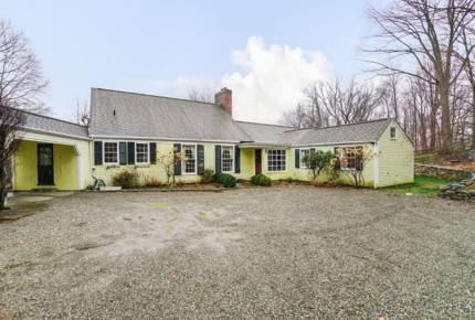 Bedford Country Home - Bedford Corner, New York