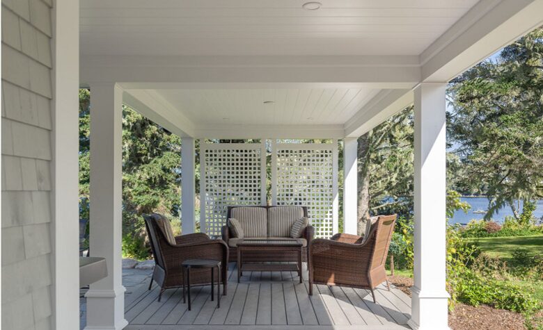 Seaside Serenity - Seabright, Canada