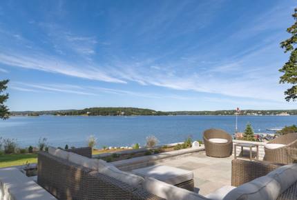 Seaside Serenity - Seabright, Canada
