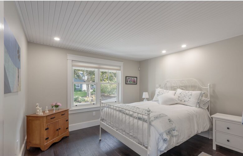 Seaside Serenity - Seabright, Canada